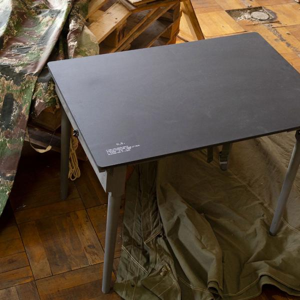 USタイプ フォールディングテーブル　全国送料無料（沖縄・離島除く）　ミリタリーテイスト　秘密基地系...