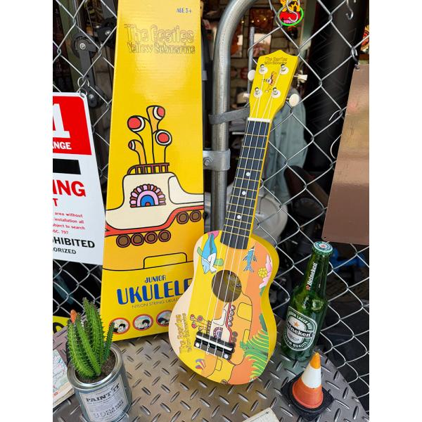 ビートルズ　オフィシャル　ウクレレ　イエローサブマリン　（Yellow Submarine Yell...