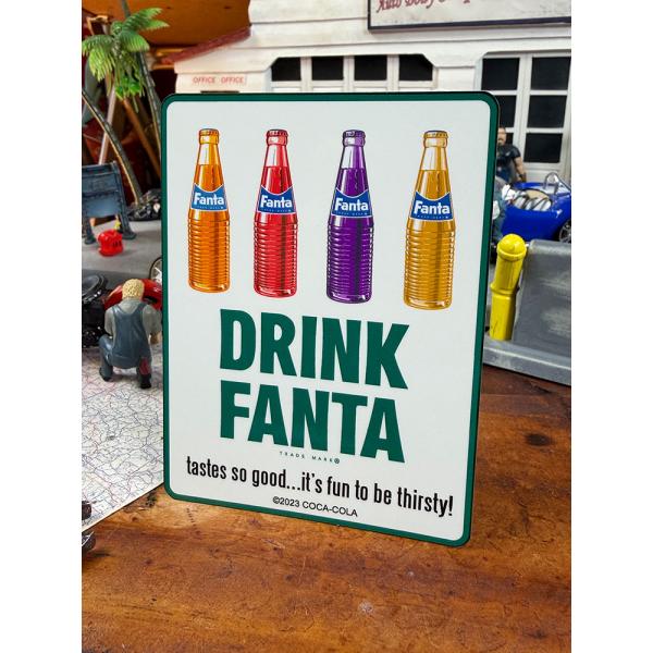ファンタ　オフィシャル　ステッカー　（DRINK FANTA） ■ アメリカン雑貨 アメリカ雑貨