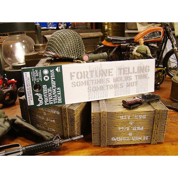 ことわざステンシル転写ステッカー　（当たるも八卦当たらぬも八卦）　アメリカン雑貨 アメリカ雑貨　車　...