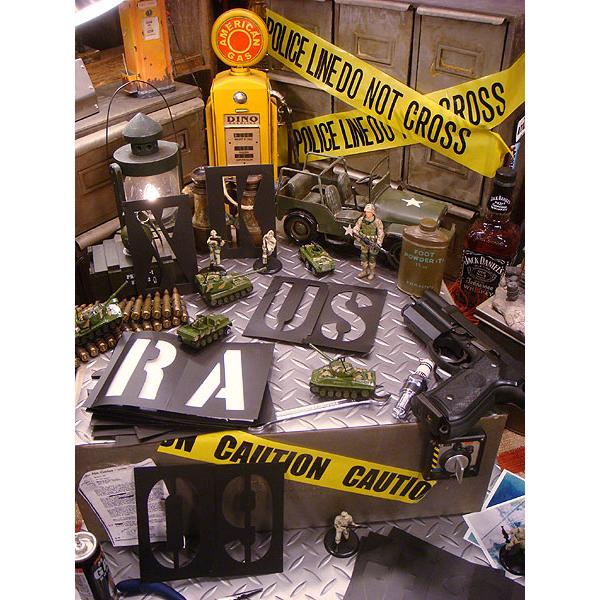 HANSON社　プラスチック　ステンシルプレート　46ピース英数字セット　（4インチ）　アメリカ雑貨...