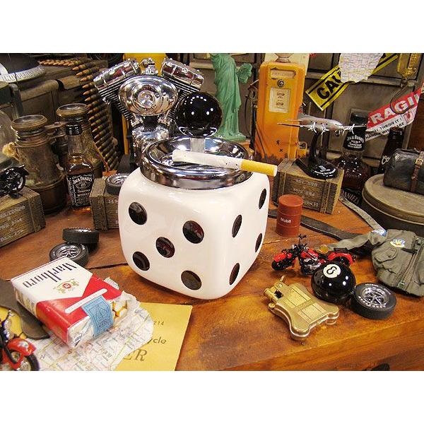 ダイス　ターンアシュトレイ　（ホワイト）　灰皿　■　アメリカン雑貨　アメリカ雑貨