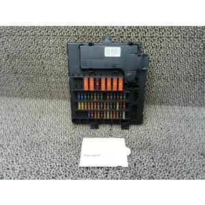 2004241・BMW Z4 E85 2.5I BT25 256S 右ハンドル車 【ヒューズボックス...