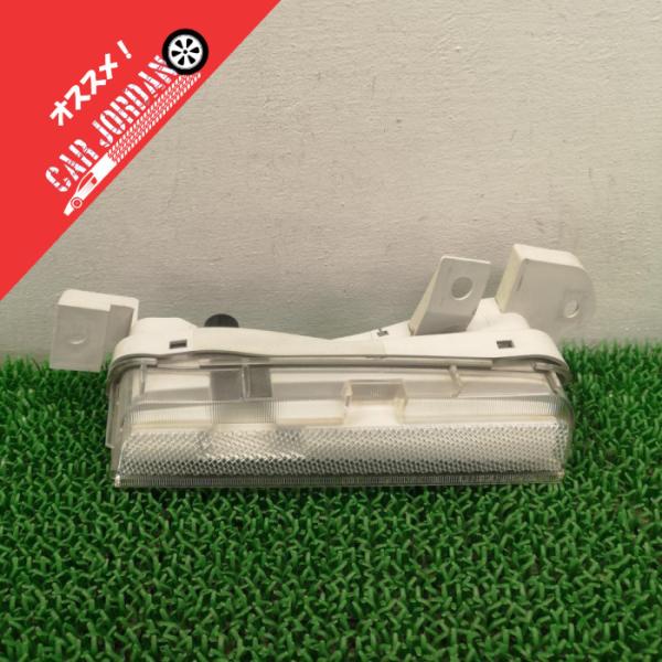 ▼R35【リア　サイドマーカー　左】26555-JF05A　コンビネーションランプ　H24 日産 G...