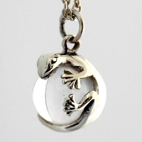 トカゲ ヤモリ ペンダント (トップのみ) 水晶 クリスタル シルバー９２５ 爬虫類 マオリ ポリネ...