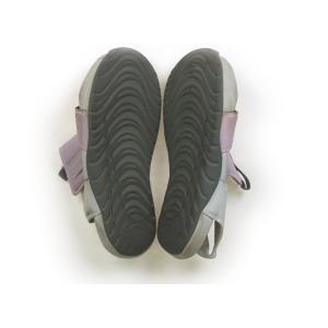 ナイキ NIKE サンダル 靴18cm〜 女の...の詳細画像3