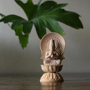 仏像 龍上観音像 白檀 手彫り 中国伝統工芸品 : 中国貿易公司ctc