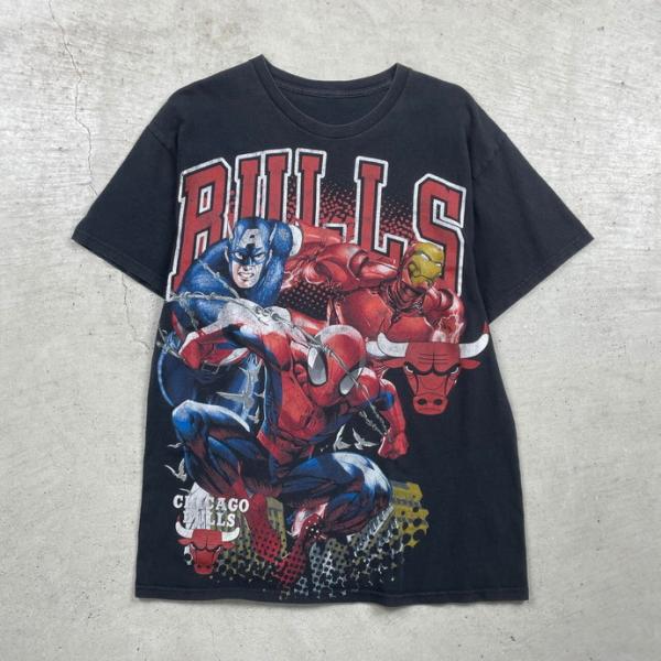 CHICAGO BULLS シカゴブルズ チーム アメコミヒーローズ Tシャツ メンズM相当 NBA