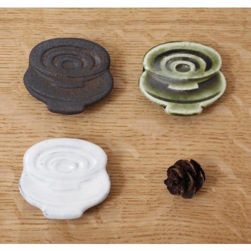 重ね盃 箸置き 陶器 緑/白/黒 縁起物 信楽焼 おしゃれ かわいい