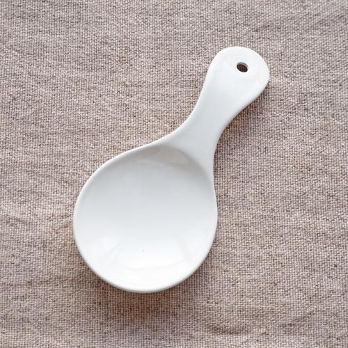 琺瑯 茶さじ 白 丸型 ティーメジャー ティーキャディースプーン 紅茶用品 日本製
