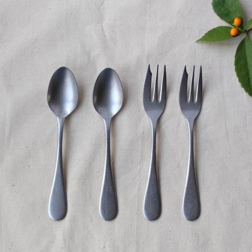 ステンレス スモーキーカラー マット グレイ ティースプーン135mm ケーキフォーク140mm 日...