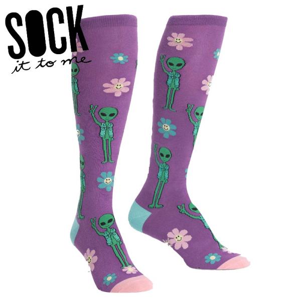 ハイソックス レディース 靴下 宇宙人 パープル 総柄 L 宇宙  Peace Out Sock I...