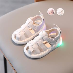 ベビーサンダル 光る ファーストシューズ 痛くない 柔らかい
