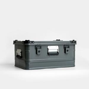 アルミコンテナ 収納 ボックス 47L フタ 持ち手付き スタッキング ヨーロッパ ALPOS アルポス ALUMINUM CONTAINER WITH STACKING CORNER (マッドグレイ) Sサイズ｜cdcstores