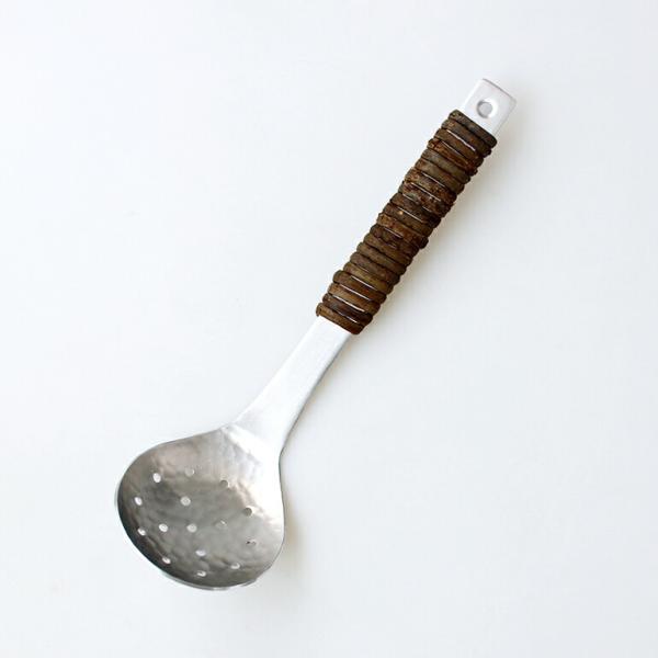 お玉 穴あき アケビ巻 アルミ製 お鍋 調理道具 槌目加工 日本製 工房アイザワ