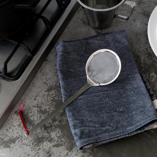 工房アイザワパセリ 灰汁取り