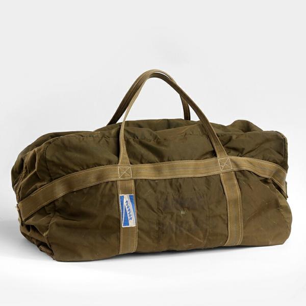 軍放出品 ミリタリー バッグ フランス 空軍 80年代 USED TAP パラシュートバッグ ARM...