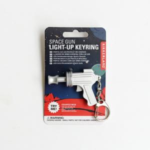 キーホルダー スペースガン 宇宙銃 ライト 音 ユニーク KIKKERLAND キッカーランド Noisy Key Light  Space gun｜cdcstores