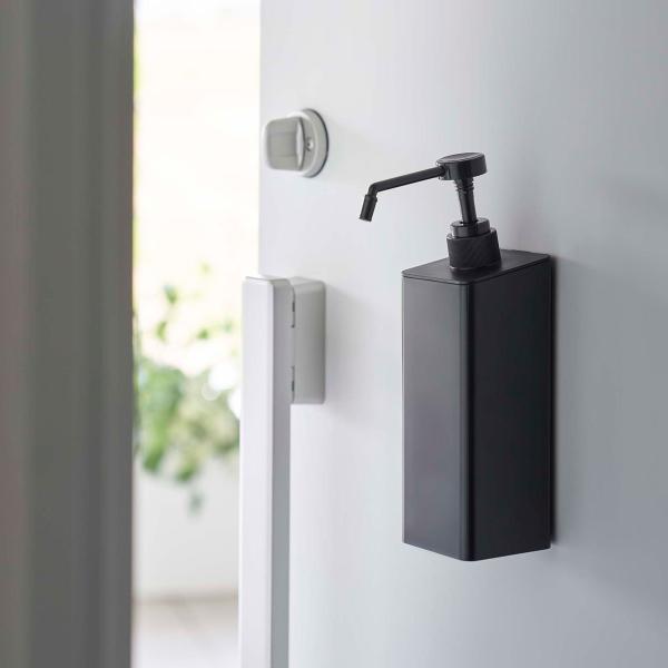 スプレーボトル 正規品 TOWER タワー マグネットアルコール除菌スプレーボトル 500mL 玄関...