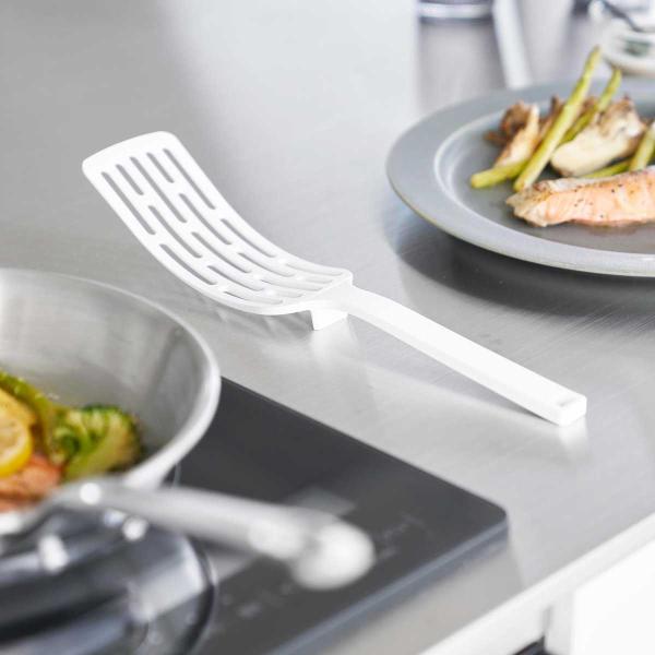 フライ返し tower タワー シリコーンハンドルロングターナー そのまま置ける 引っ掛け 食洗機対...