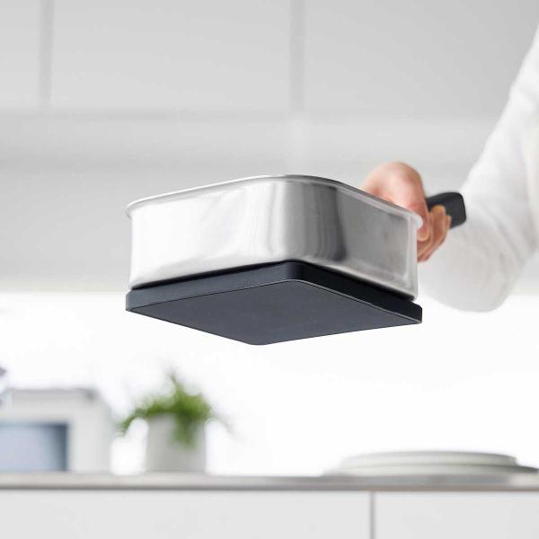 鍋敷き tower タワー マグネットシリコーン鍋敷き 角型 マグネット内蔵 シリコン製 山崎実業 ...