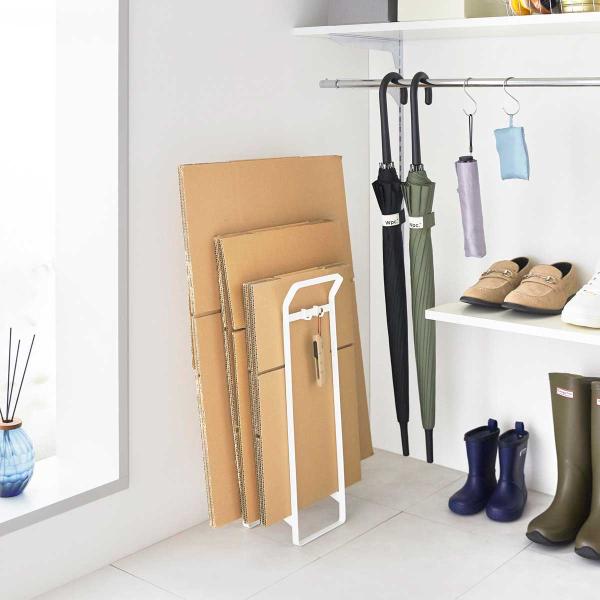 段ボール収納 tower タワー 持ち運べるダンボールストッカー スリム 取っ手付き 段ボールストッ...