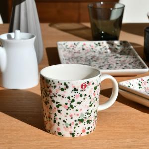 イッタラ マグ 300ml オイバ トイッカ ヘレ ピンク グリーン iittala Oiva Toikka Helle マグカップ おしゃれ かわいい｜RAIRAI(ライライ)