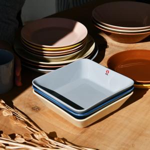 イッタラTeema ミニサービングセット青 赤 グレー イッタラTeema ミニサービングセット青 赤 グレー