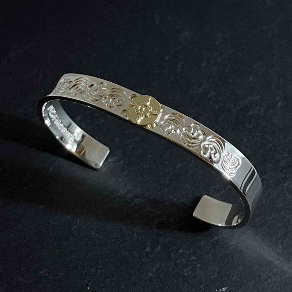 ファーストアローズ K18付 平打8mmカラ草彫りバングル(M) ブレスレット BR-013 FIR...