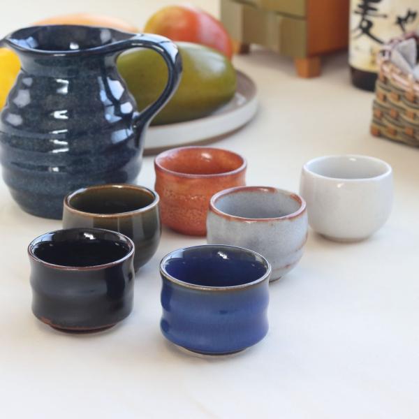 梅の花一口ぐい呑 日本製 美濃焼 ぐいのみ ぐい呑み ぐい呑 利き酒盃 盃 さかずき おちょこ お猪...