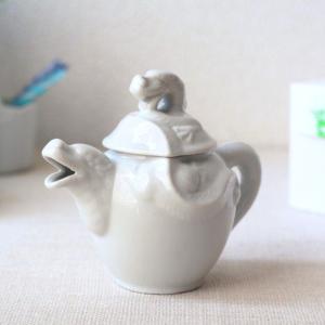 アンティーク調の2〜3人用ティーポット 国産 瀬戸焼 異国情緒が