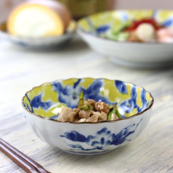 黄彩花紋 中鉢 14cm 日本製 美濃焼 菊型45鉢 肉じゃが鉢 煮物鉢 奴鉢 中鉢 大鉢 鉢 うど...