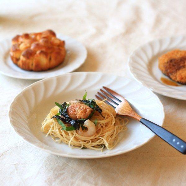 キャロルウェーブ 21cmパスタボール 国産 美濃焼 一人分の炒ものの器 炒飯皿 シンプル カフェ食...