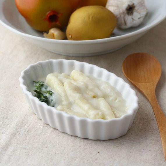 オーバルシンプルグラタン皿 13cm 国産 美濃焼 男性が喜ぶ二口サイズのパイ皿 白い食器 グラタン...