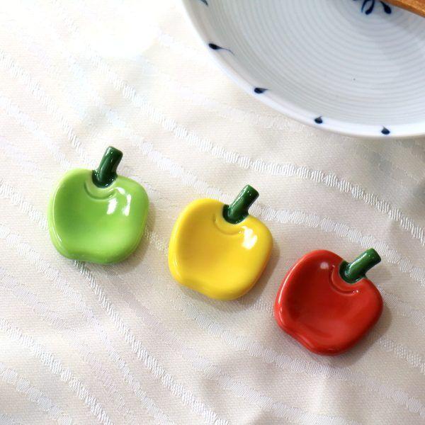 りんごの箸置き 国産 美濃焼 ピンとくるのは何色ですか 箸置き 箸休め はしおき リンゴ アップル