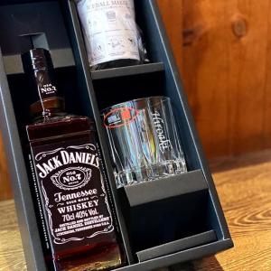 ジャックダニエルギフトセット｜リーデルロックグラス名入れ彫刻
