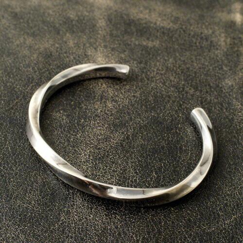 mollive Heavy Oz SHOUT &amp; TWIST BRACELET