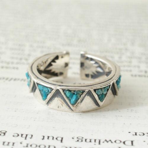 GARDEN OF EDEN TURQUOISE TRIANGLE RING