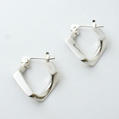 Garden of Eden CURB HOOK HOOP PIERCE SET SEKAI NO ...