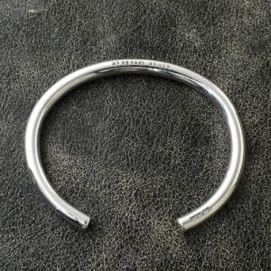 モリーヴ mollive HEMATITE STAR BRACELET SnomMan目黒蓮さん着用