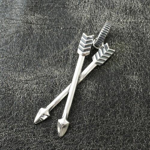 Cody Sanderson MIDIUM W-ARROW CROSSED PENDANT