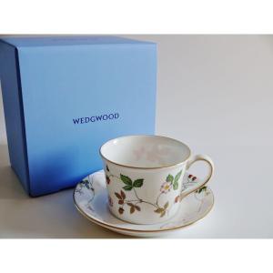 カップ＆ソーサー パステルピンク ウェッジウッド(WEDGWOOD) ワイルドストロベリー ティー&コーヒー(兼用)カップ&ソーサー デルフィー 並行輸入品｜chaco-2