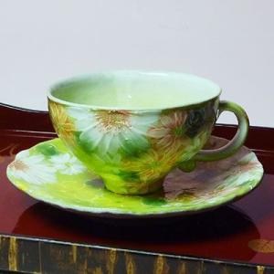 瀬戸焼工房ゆずりは緑彩花化粧コーヒー碗皿（コーヒーカップ）（メッセージカードサービスあり）｜chagokorochaya