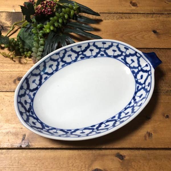 【マンゴー 20cm 】 お皿 青白陶器 青白食器 パイナップル柄 陶器　小鉢 タイ料理 アジアン料...