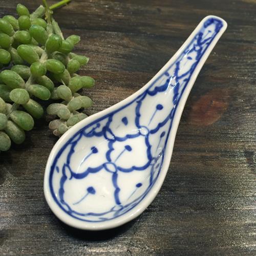 【青白陶器 レンゲ 】 青白陶器 青白食器 パイナップル柄 陶器　小鉢 タイ料理 アジアン料理 タイ...