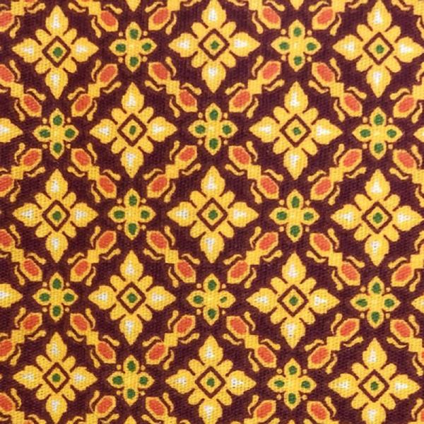 【送料無料】（バティックNO10　小柄　赤茶）タイ生地・古典柄・マルチカバー・タイ雑貨