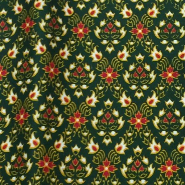 【送料無料】（バティックNO31　大柄　緑　）タイ生地・古典柄・マルチカバー・タイ雑貨