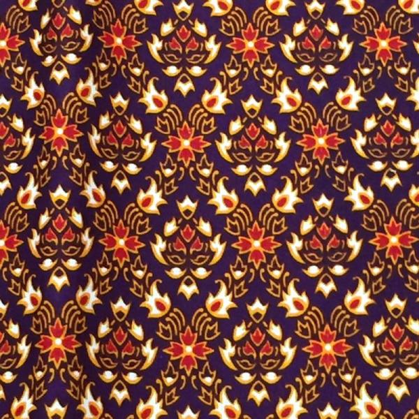 【送料無料】（バティックNO32 大柄　紫）タイ生地・古典柄・マルチカバー・タイ雑貨