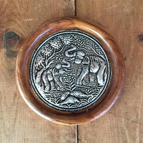 コースター　木製　象シルバー飾り　B【1枚】 コースター　タイ雑貨　タイ料理　象　