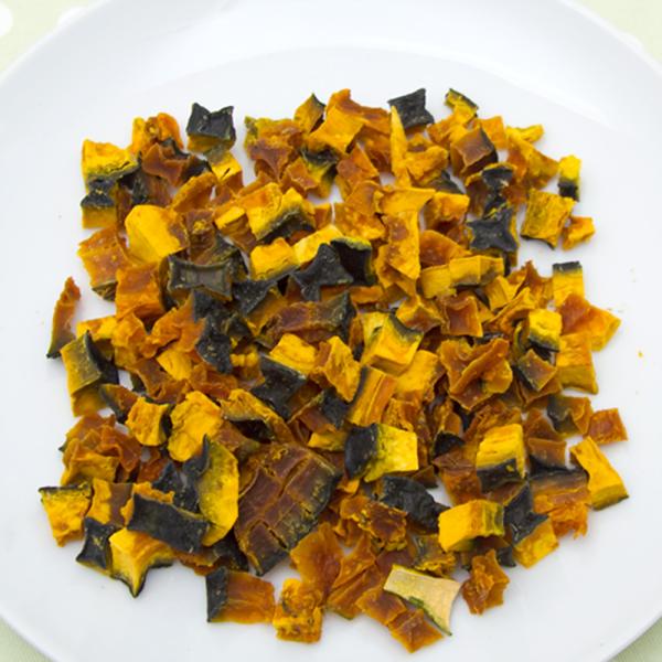 犬　おやつ　野菜　国産　美味しい長かぼちゃチップス　５０ｇ　国産　無添加　無着色　蒸し野菜チップス　...